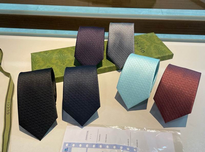 Gucci Tie hm30